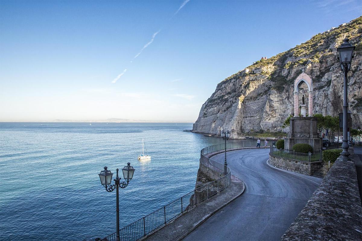 Relais Sorrento Terrace And Relax Bed & Breakfast ภายนอก รูปภาพ